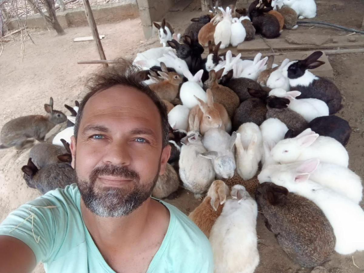 Hostel Santuario De Protecao Animal Filhos De Salomao Braganca Paulista Exterior photo